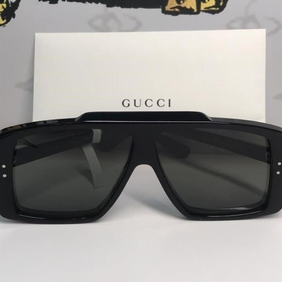 New Authentic Black Rectangular Sunglasses GG1369S 001 - Picture 9 of 10